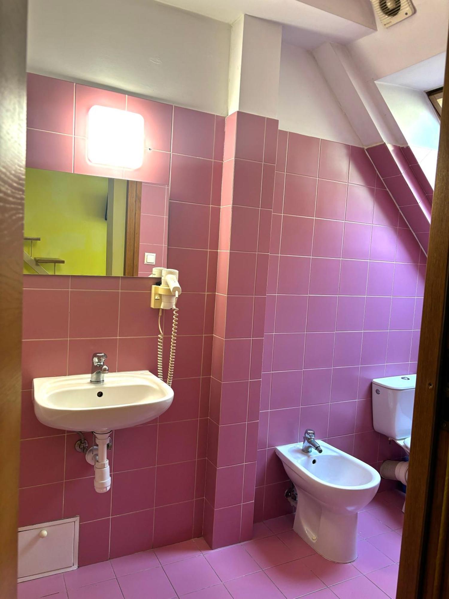 Hostel Nuove Frontiere Neisse Exterior foto
